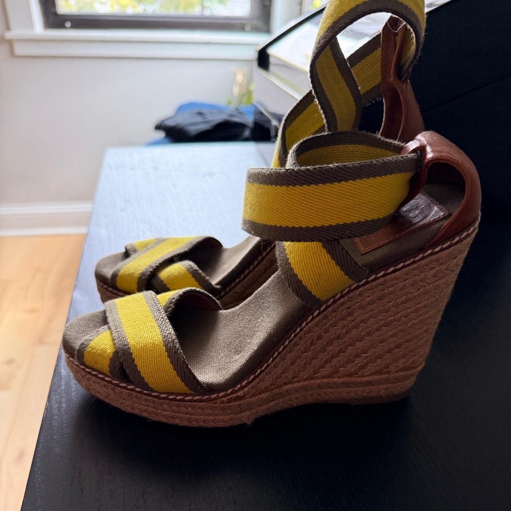 Tory Burch Wedge   Espadrilles  💞